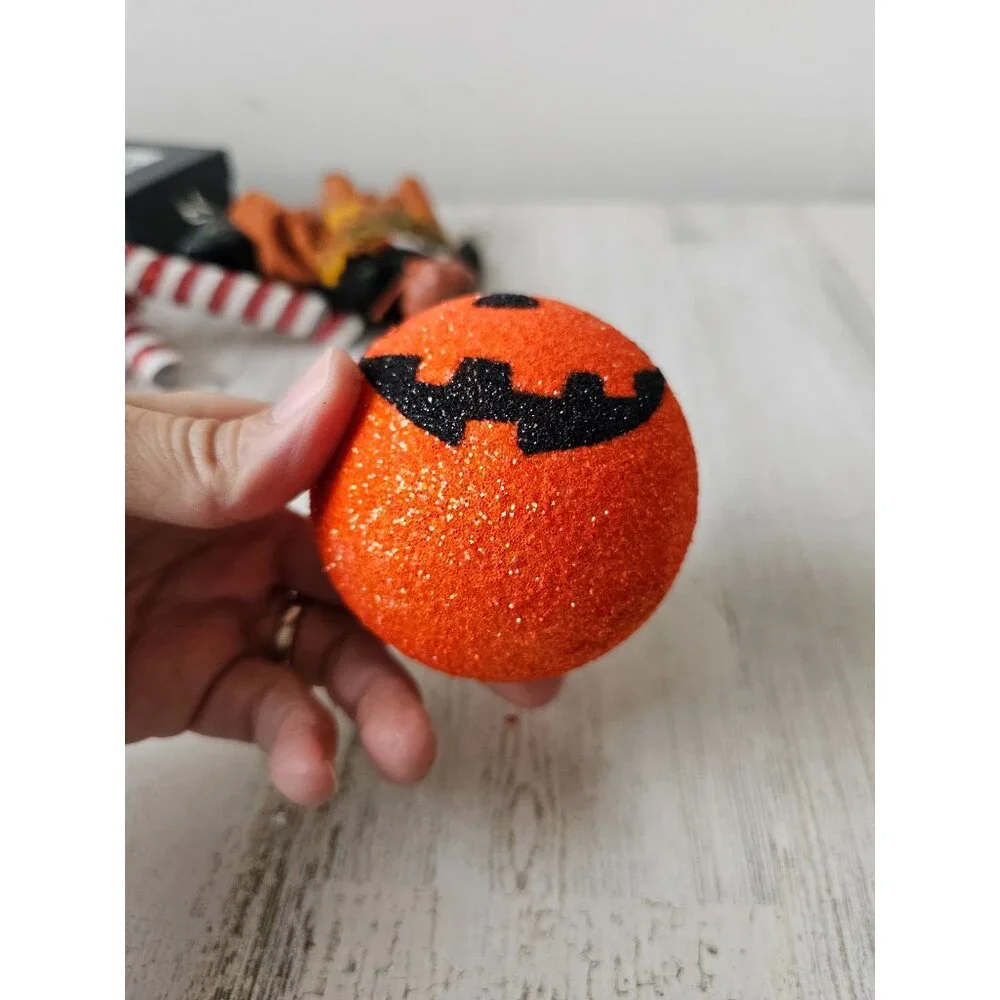Pier‎ 1 pumpkin jack-o'-lantern glitter ornament RARE sparkle frayer Xmas tree